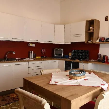 Casa Francesco Куарту-Сант'Элена